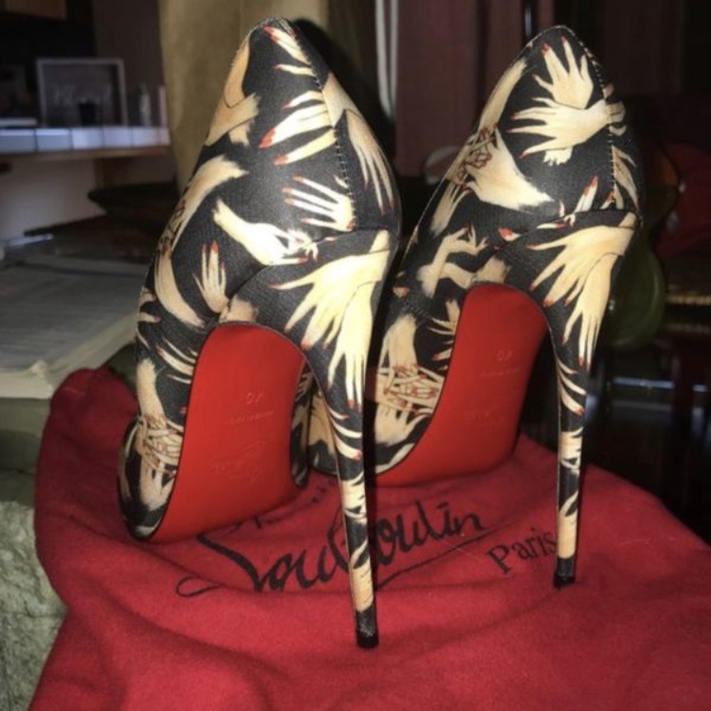 Authentic Christian Louboutin So Kate